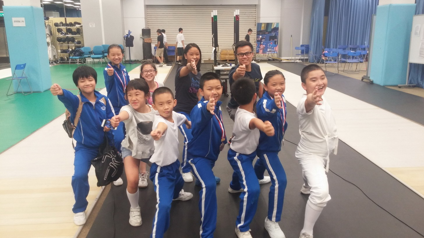 餘暇活動展潛能 劍擊健兒創佳績