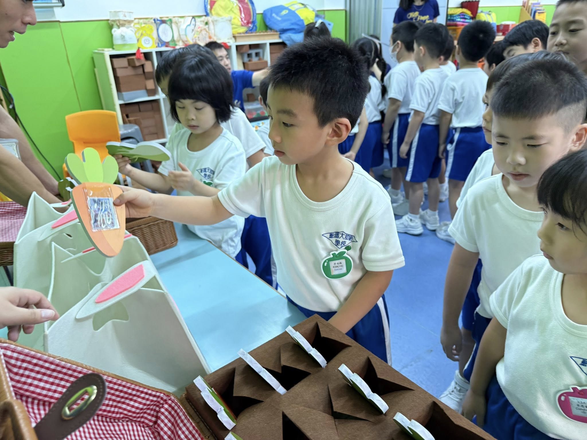 1761363562992512.jpg 1761363562992512.jpg